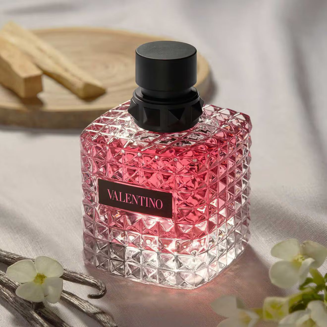 Valentino Donna Born In Roma Eau de Parfum - For Women - 50ml