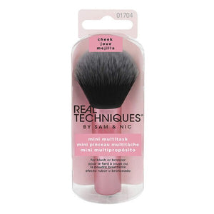 فرشاة بودرة صغيرة وفرشاة برونزر من Real Techniques Sam & Neck
