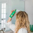 بخاخ نيكسوس غير القابل للكسر الذي يُترك على الشعر