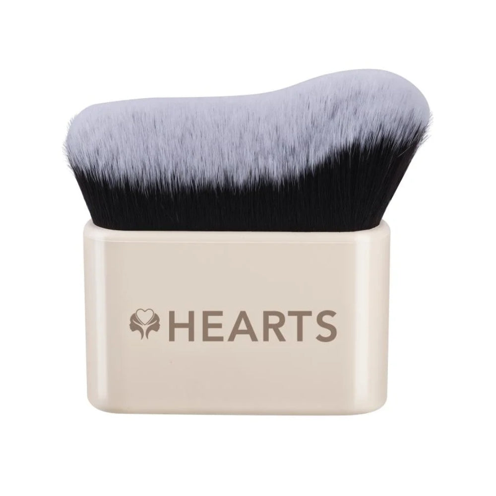 Hearts Hearts Makeup Brush B005 For Applying Foundation And Liquid Highlighter On The Body